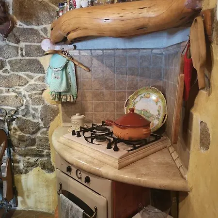 La Casa Ecchjia. La Casa Vecchia.